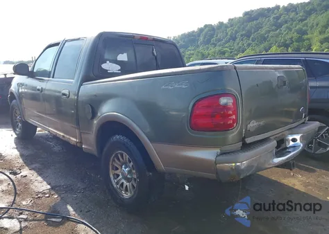 2002 Ford F-150 Lariat/Xlt из США, поврежденный, VIN 1FTRW08L22KA65184